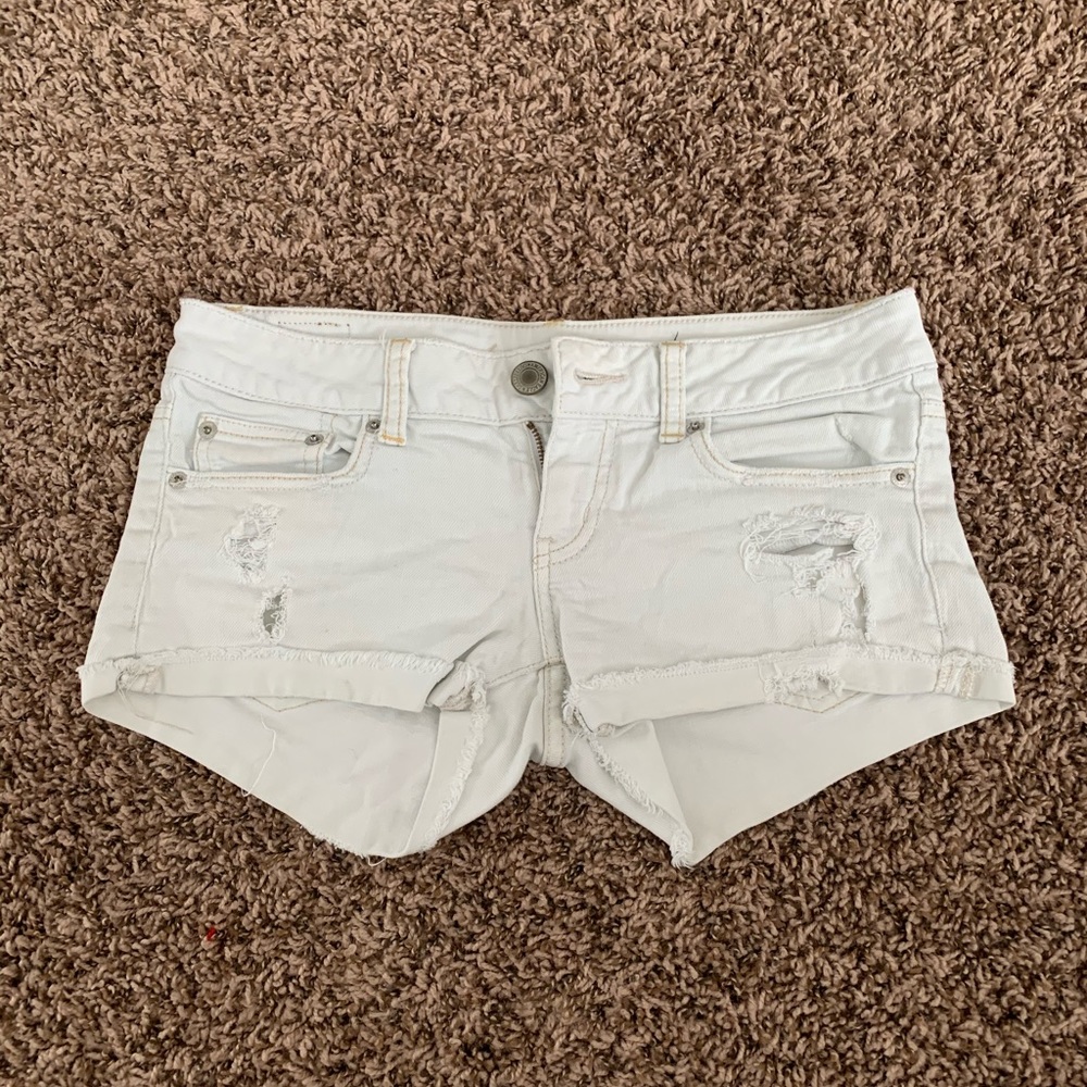 6/$25!! American Eagle white jean shorts